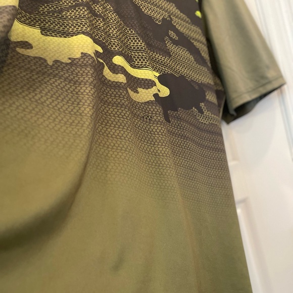 OAKLEY Camo Men’s Polo Regular Fit Size:Large Preloved •••Sale Ends 11-5-25••• - Picture 6 of 10